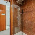 Hotel Hotiday Collection -